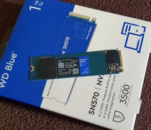 Test Western Digital WD Blue SN570 : une entrée gamme peu coûteuse et (plutôt) performante